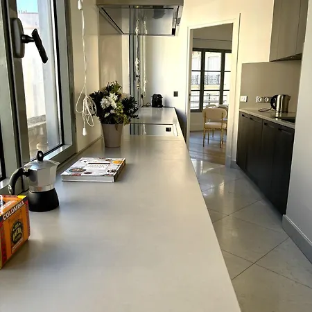 Matignon Apartment *